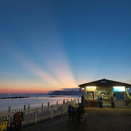 Appartamento Al Mare Di Liguria E Toscana Marina di Massa Kültér fotó